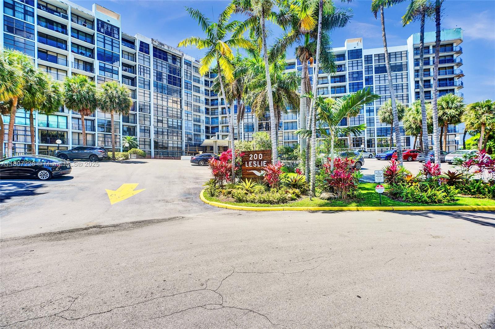 83dcefb7-5835 200 Leslie Dr # 1031, Hallandale Beach FL 33009 — #A11807226