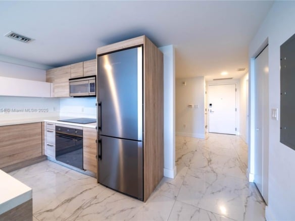 16385 Biscayne Blvd # 417, North Miami Beach FL 33160 — #A11807254