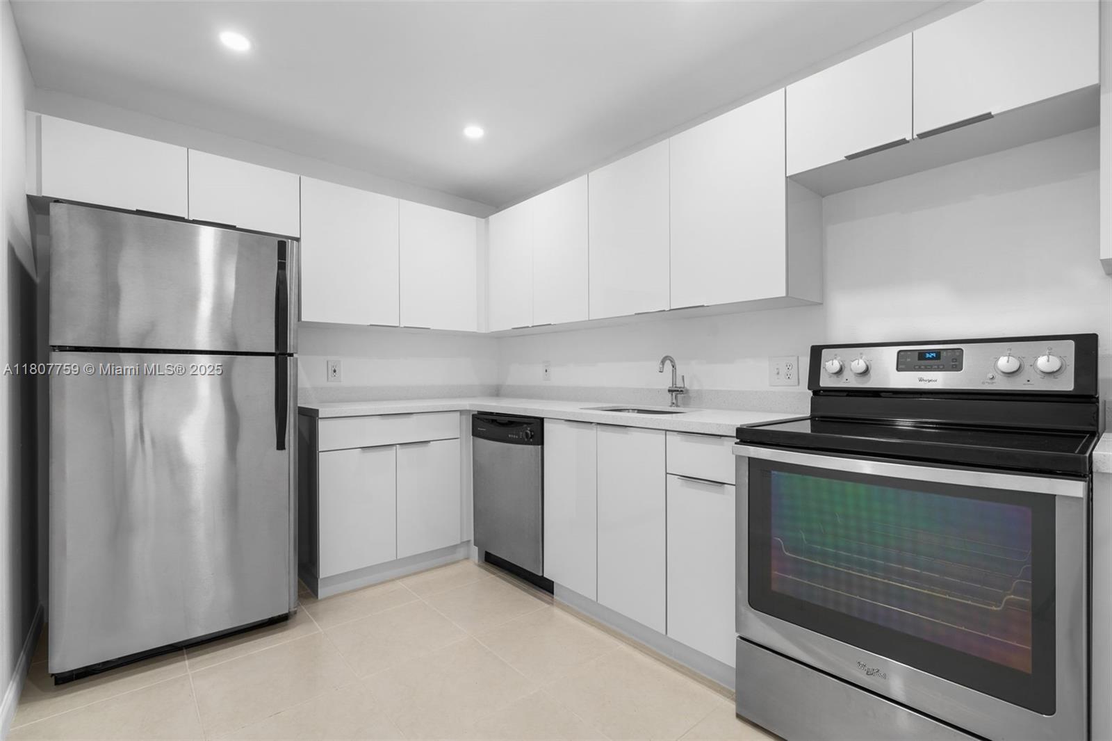 83dcefb7-5852 4222 Inverrary Blvd # 4211, Lauderhill FL 33319 — #A11807759