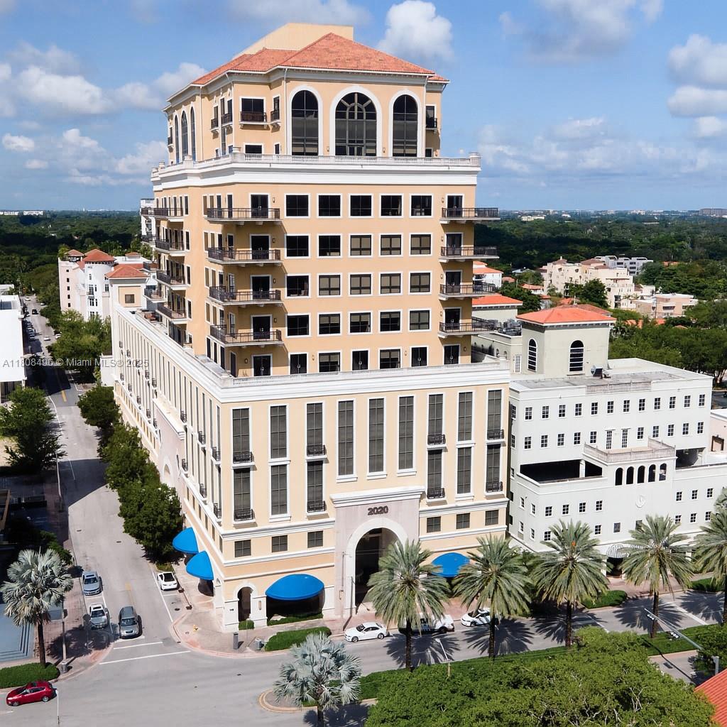 83dcefb7-5874 2020 Ponce De Leon Blvd, Coral Gables FL 33134 — #A11808496