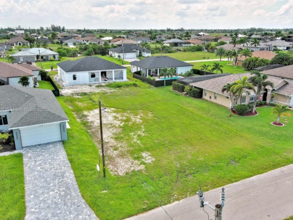 1025 NW 35th Place, Cape Coral FL 33993 — #A11851237