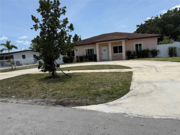 3560 NW 212th St, Miami Gardens FL 33056 — #A11809267