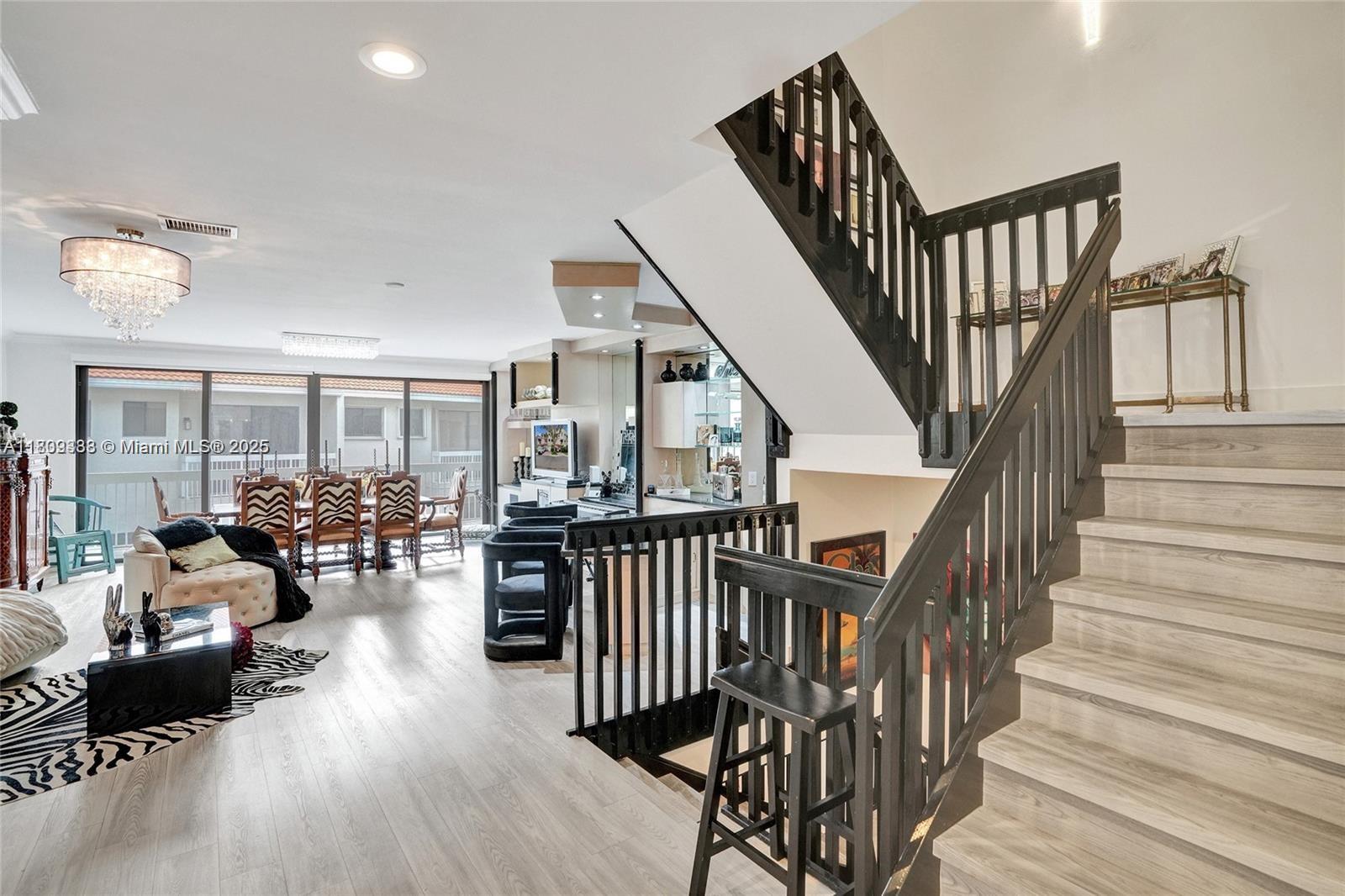 83dcefb7-5895 21388 Marina Cove Cir # G, Aventura FL 33180 — #A11809333