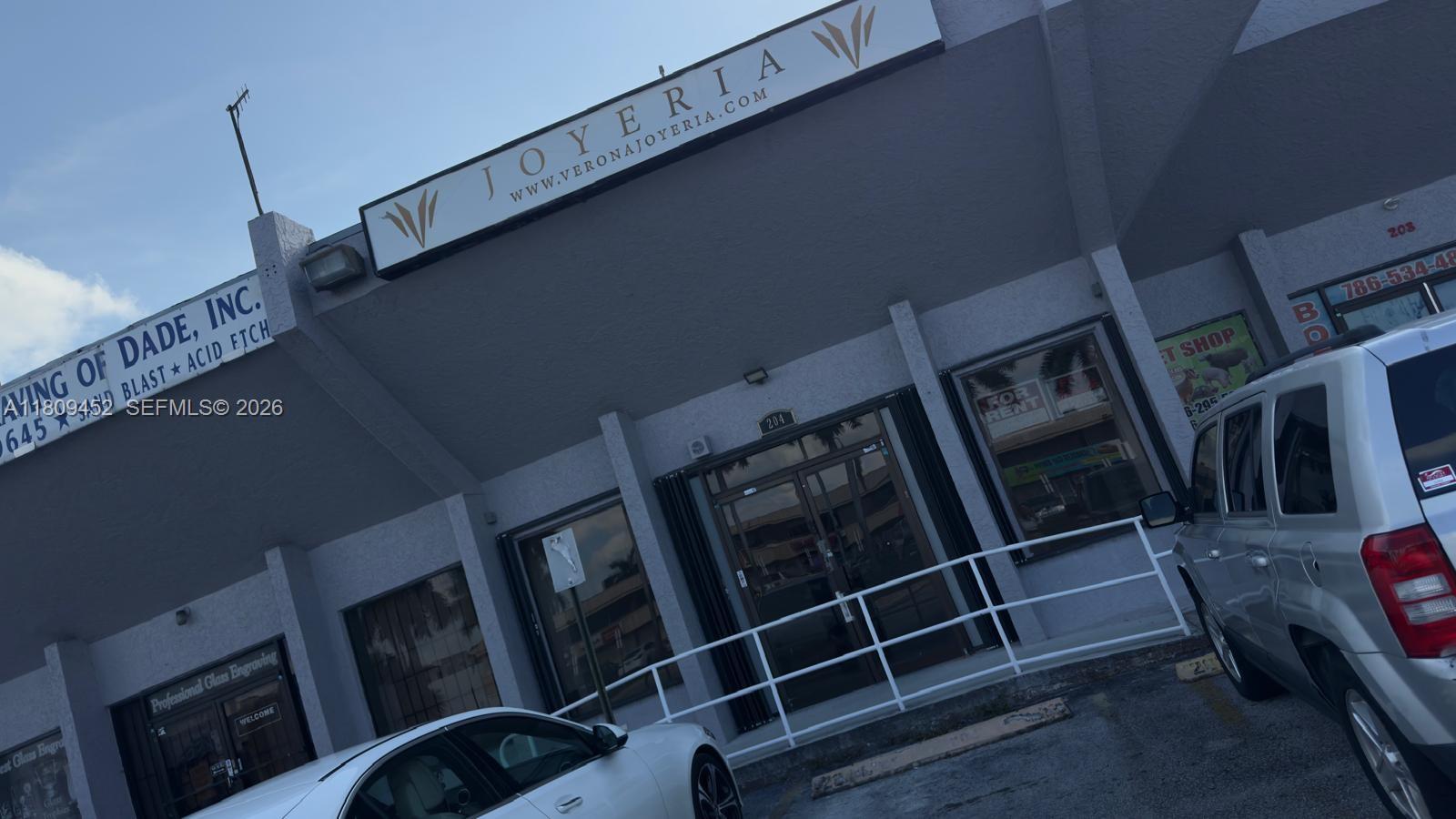 83dcefb7-5897 3960 W 16th Ave # 204, Hialeah FL 33012 — #A11809452