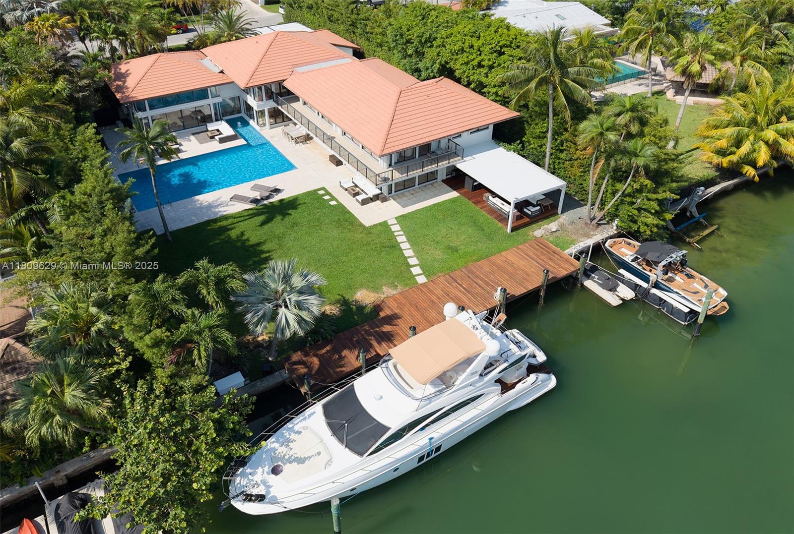 default 201 Knollwood Dr, Key Biscayne FL 33149 — #A11809629