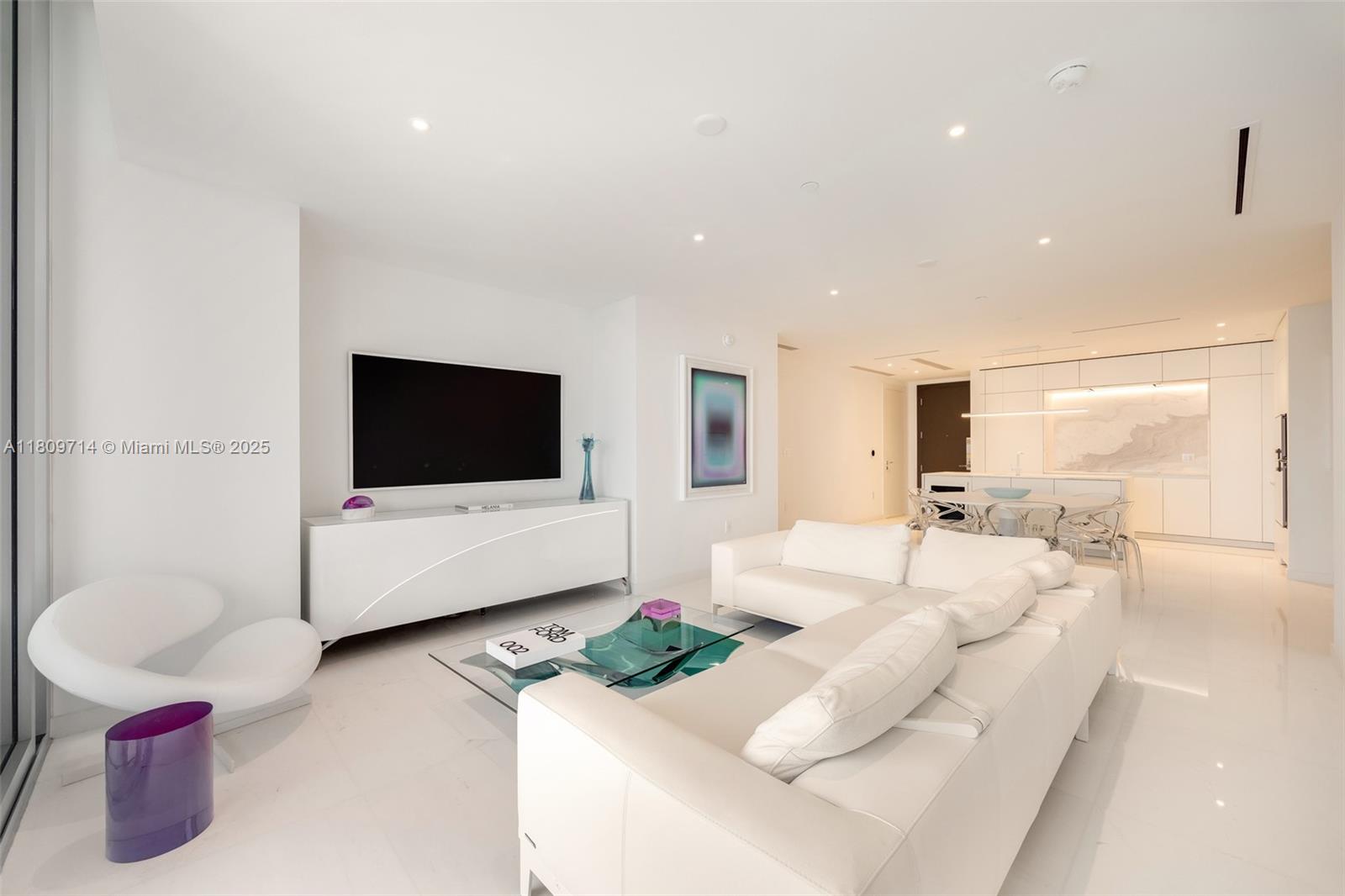 83dcefb7-5901 300 Biscayne Blvd Way # 5205W, Miami FL 33131 — #A11809714