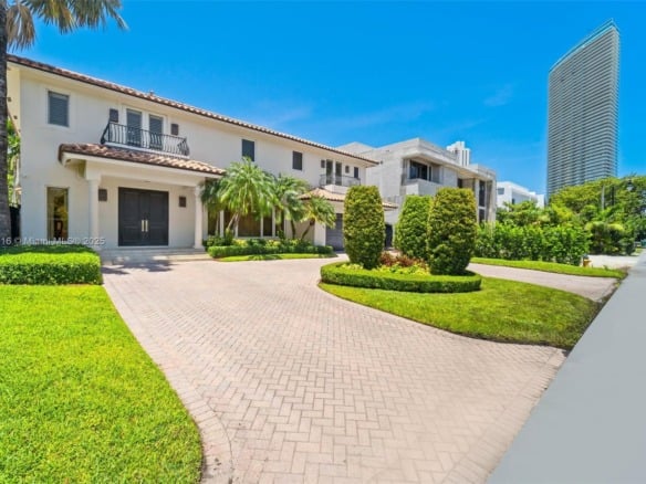 275 189th Ter, Sunny Isles Beach FL 33160 — #A11810416