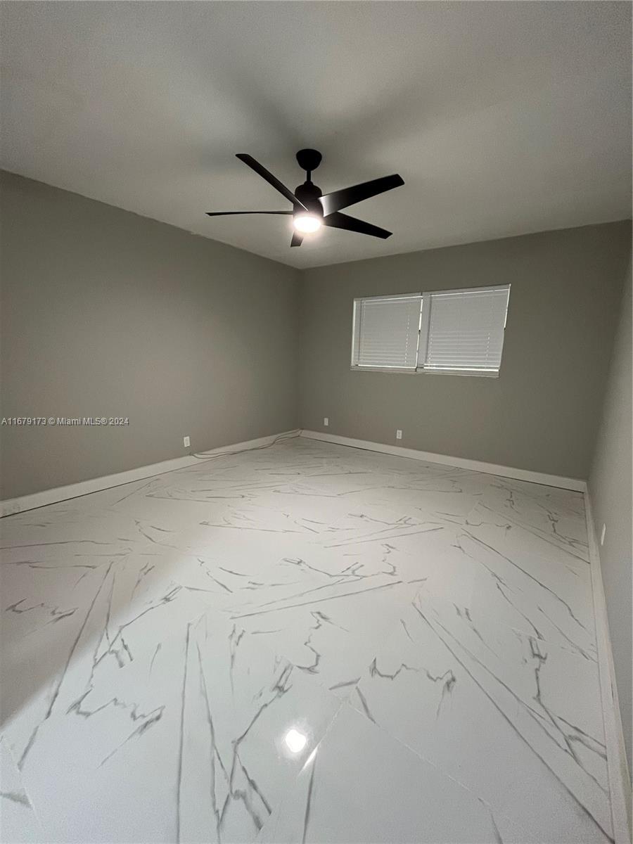 83dcefb7-593 5102 NW 36th St # 605, Lauderdale Lakes FL 33319 — #A11679173