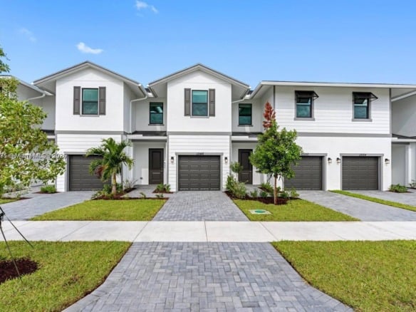13138 Valletta Way # 013, Port St. Lucie FL 34987 — #A11810975