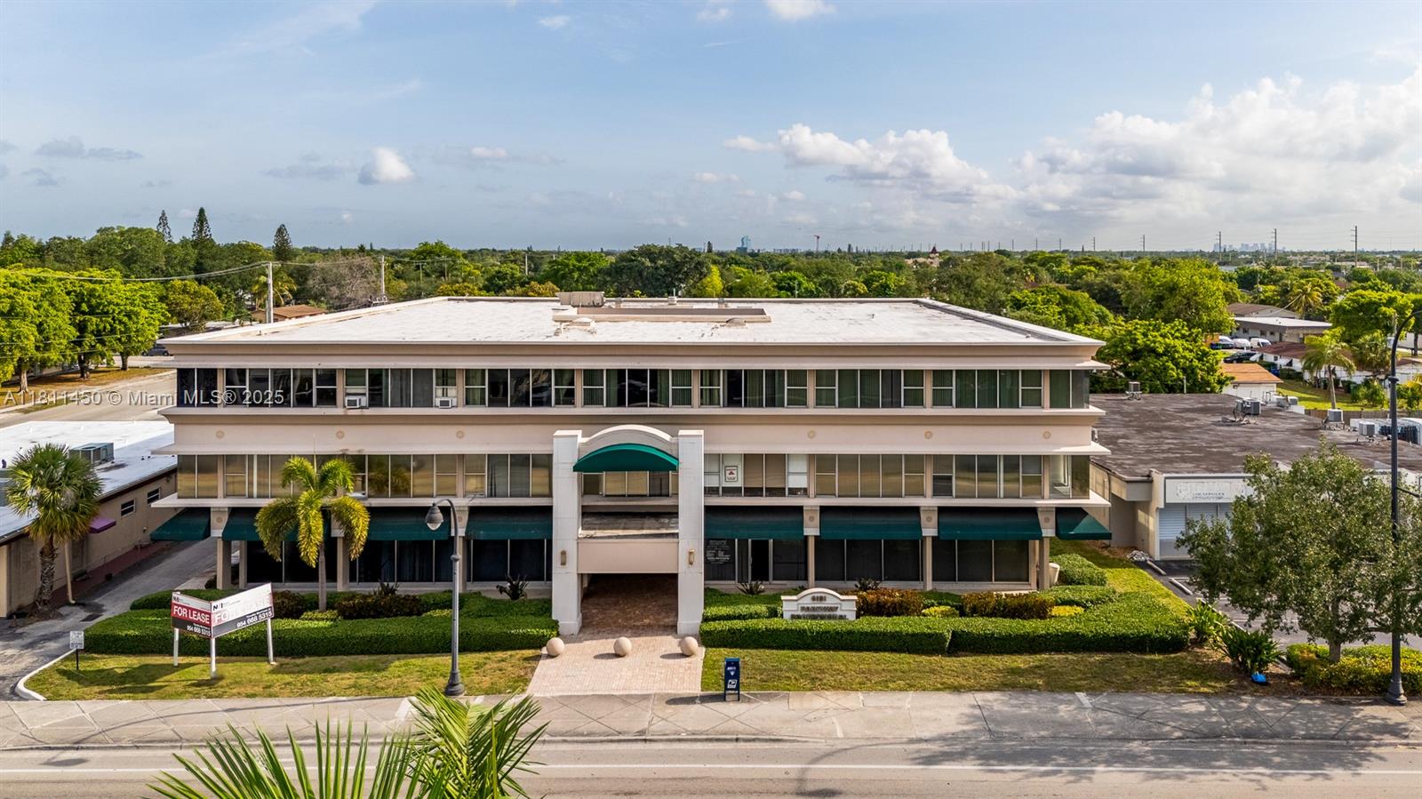 83dcefb7-5956 Listing #A11811450
