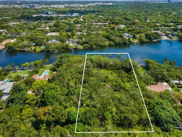 5355 Hammock Dr, Coral Gables FL 33156 — #A11814063