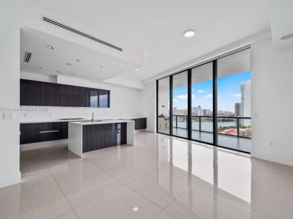 3250 NE 188th St, Aventura FL 33180 — #A11814935
