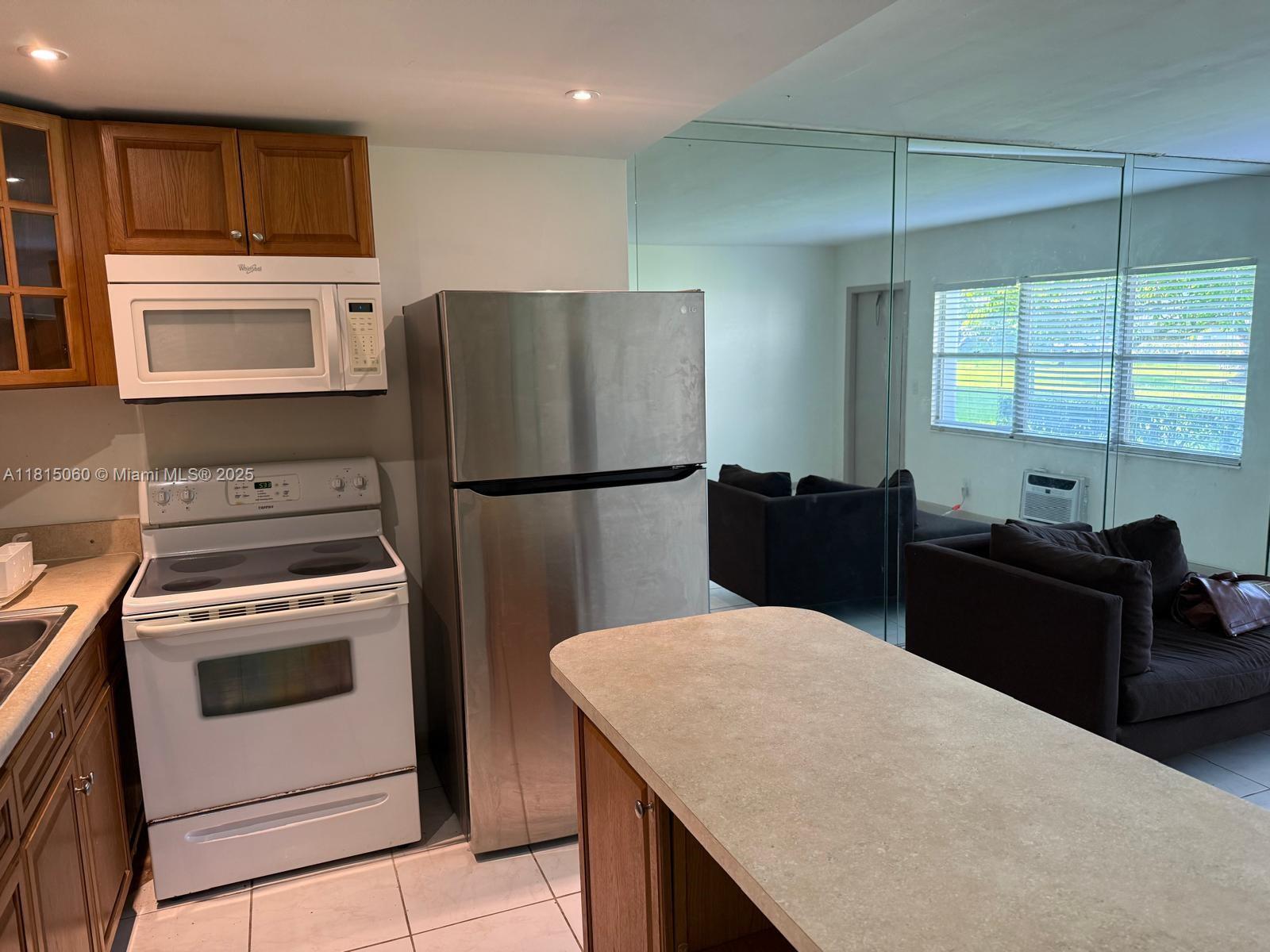 83dcefb7-6031 217 Suffolk F # 217, Boca Raton FL 33434 — #A11815060