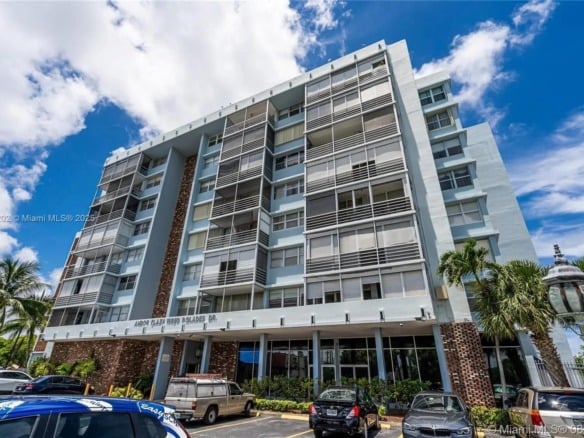 16850 S Glades Dr # 8G, North Miami Beach FL 33162 — #A11815202