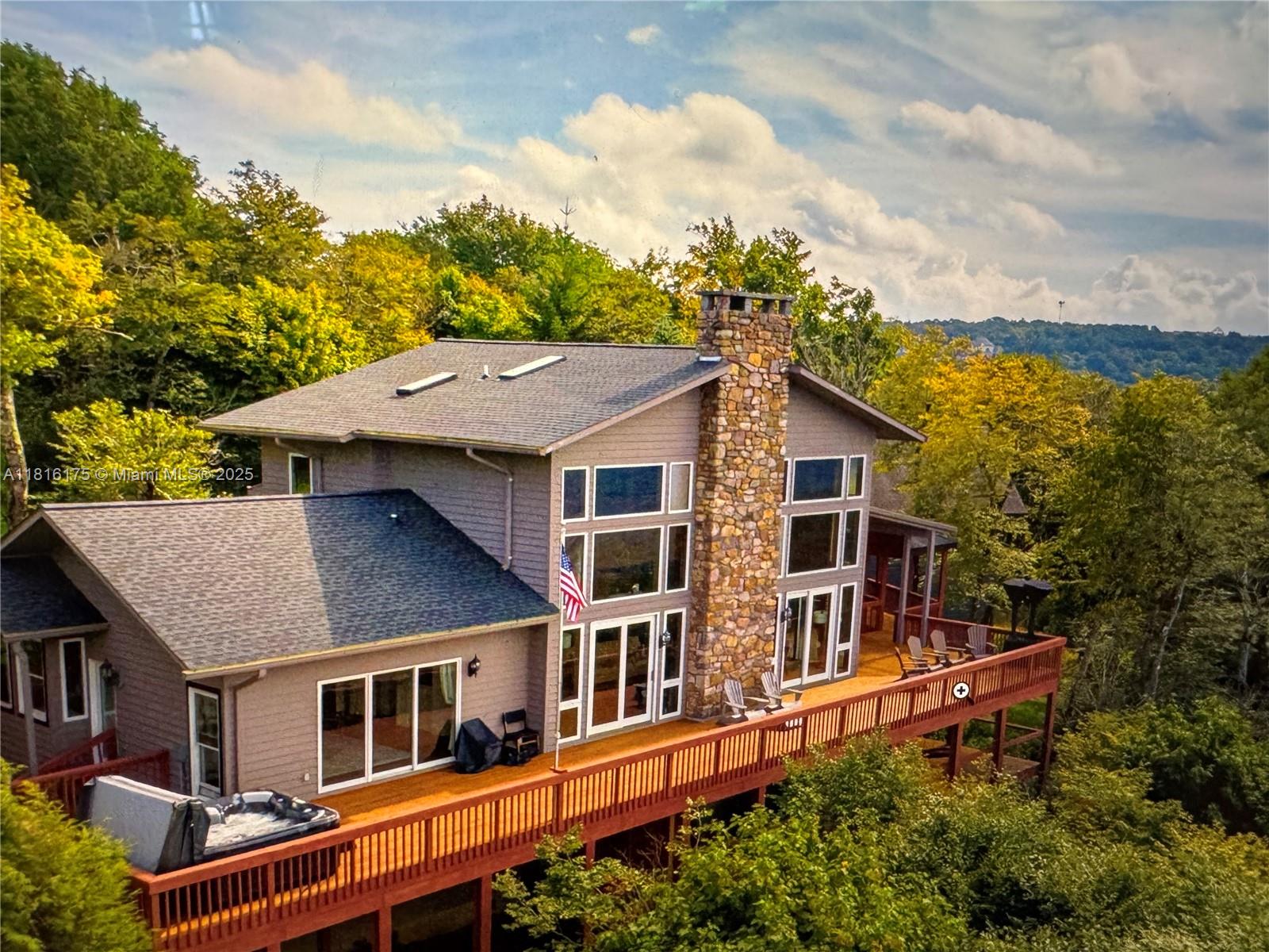 83dcefb7-6049 200 Summit Lodge Road, NC 28604 — #A11816175