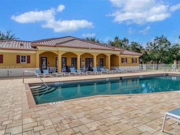 4105 Residence dr # 721, Fort Myers FL 33901 — #A11816555