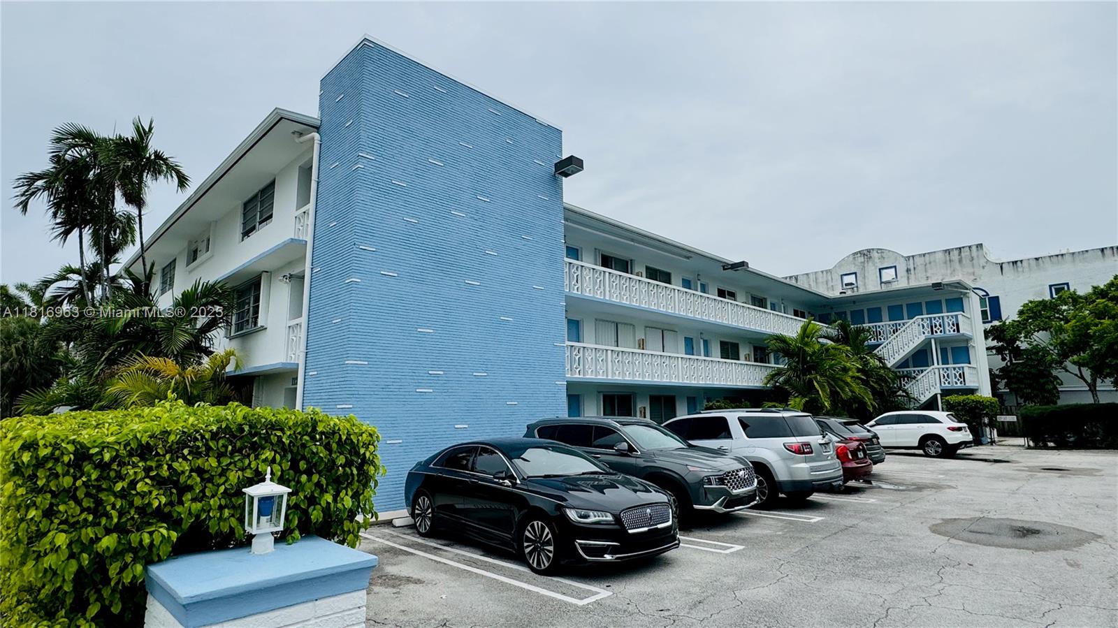 83dcefb7-6069 1120 102nd St # 7, Bay Harbor Islands FL 33154 — #A11816963