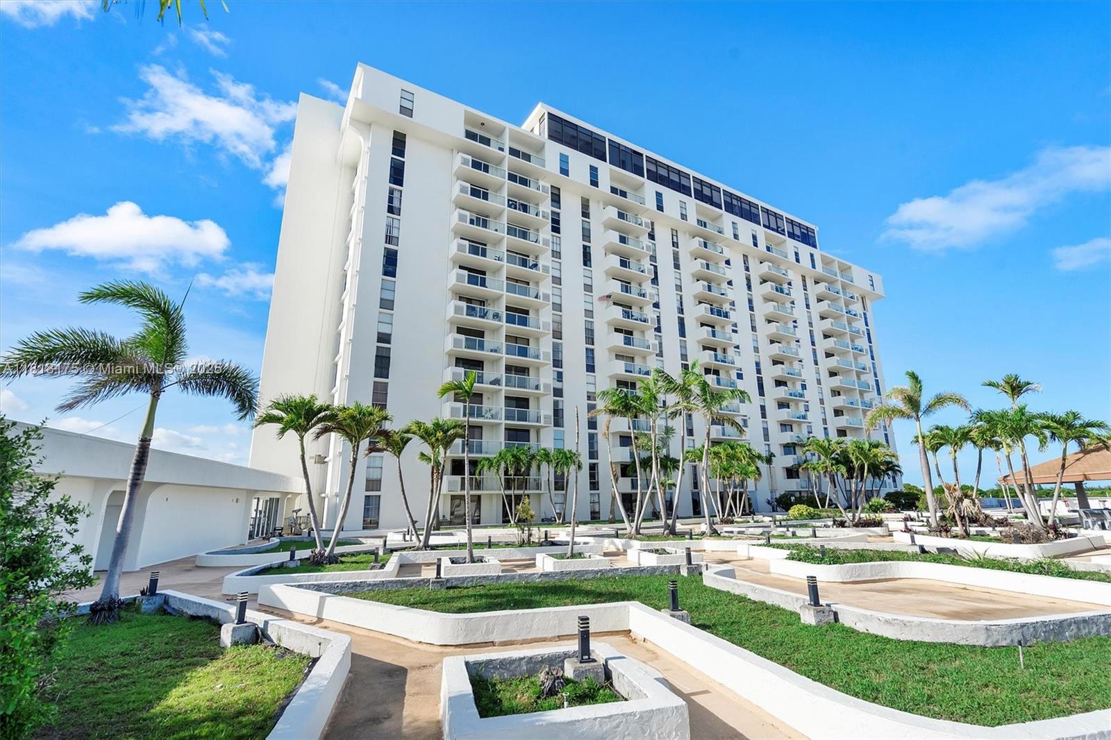 83dcefb7-6098 13499 Biscayne Blvd # 406, North Miami FL 33181 — #A11818175
