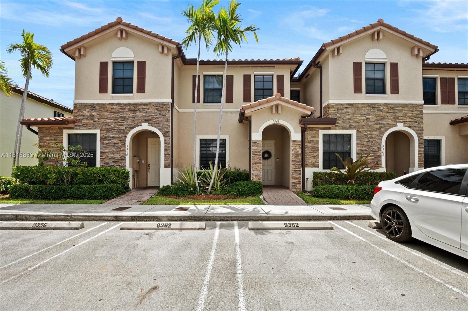 83dcefb7-6114 9362 W 33rd Ln, Hialeah FL 33018 — #A11818833