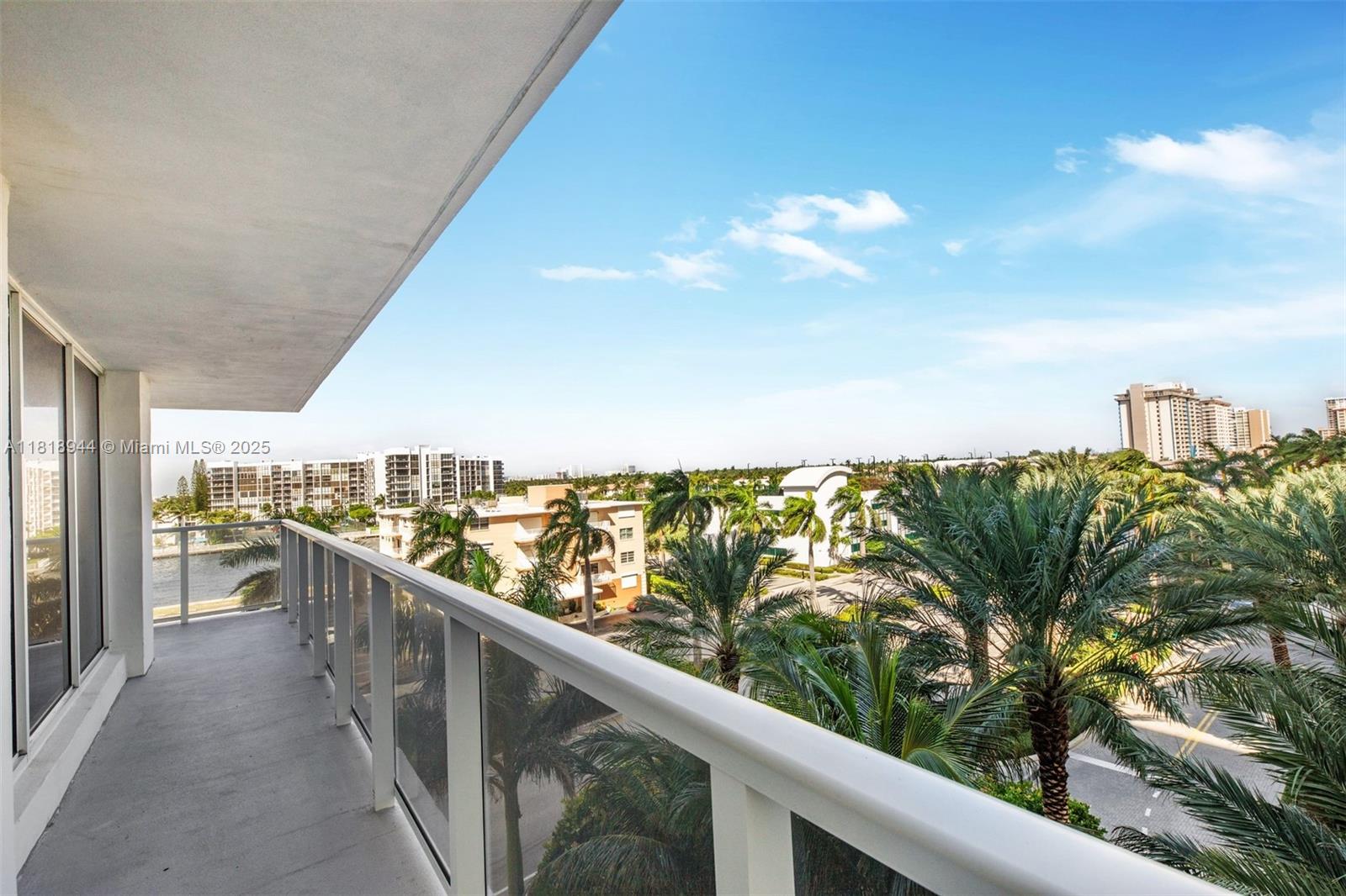 83dcefb7-6117 2751 S Ocean Dr # 501N, Hollywood FL 33019 — #A11818944