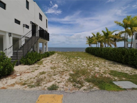 94825 Overseas Hwy #35, Key Largo FL 33037 — #A11819435