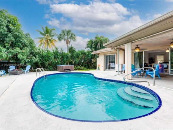 1122 S N St, Lake Worth FL 33460 — #A11819772