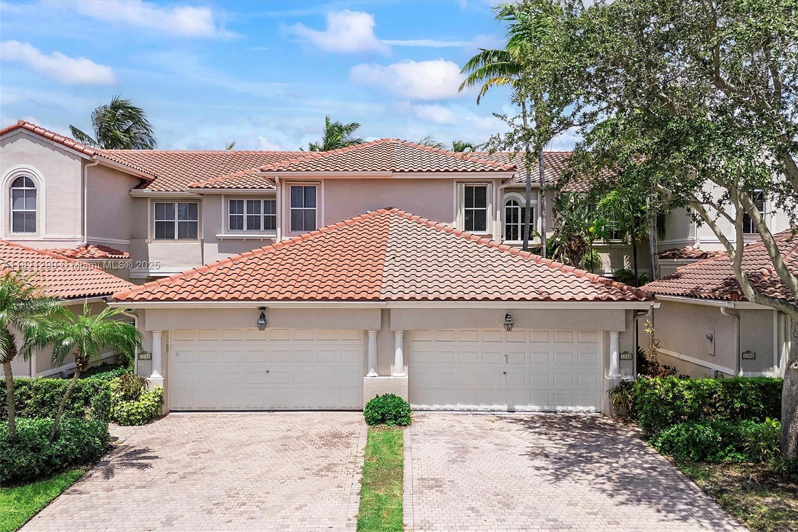 83dcefb7-6177 1382 Harbor Vw W, Hollywood FL 33019 — #A11821299