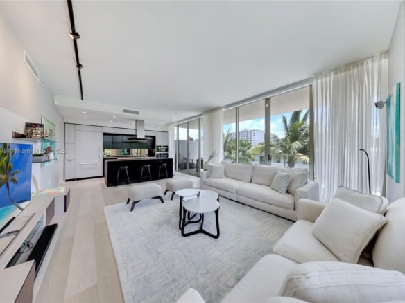 300 Collins Ave # 3D, Miami Beach FL 33139 — #A11821778
