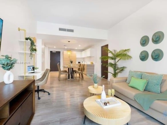 777 N Ocean Dr # N521, Hollywood FL 33019 — #A11822204
