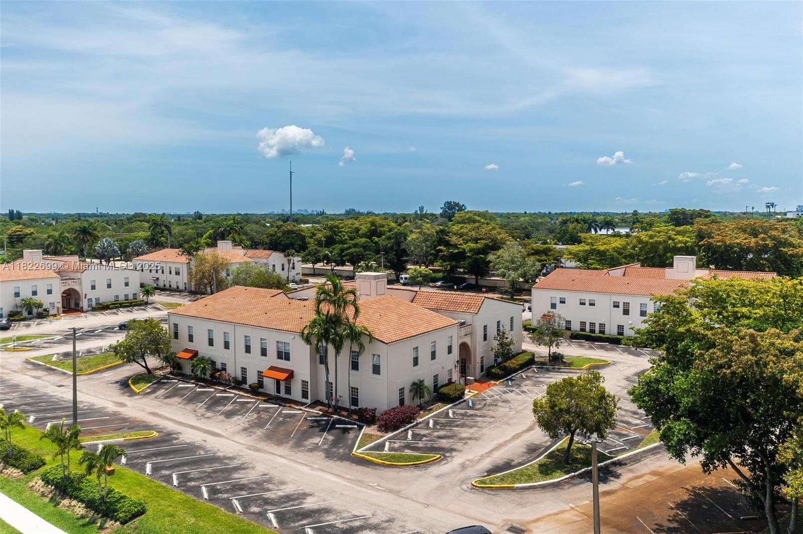 83dcefb7-6214 7777 N University Dr # 101, Tamarac FL 33321 — #A11822699