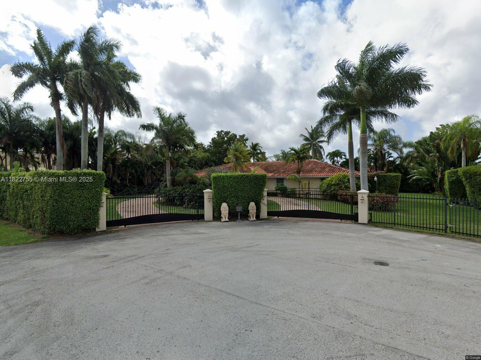 83dcefb7-6216 7080 SW 98th Ave, Miami FL 33173 — #A11822755