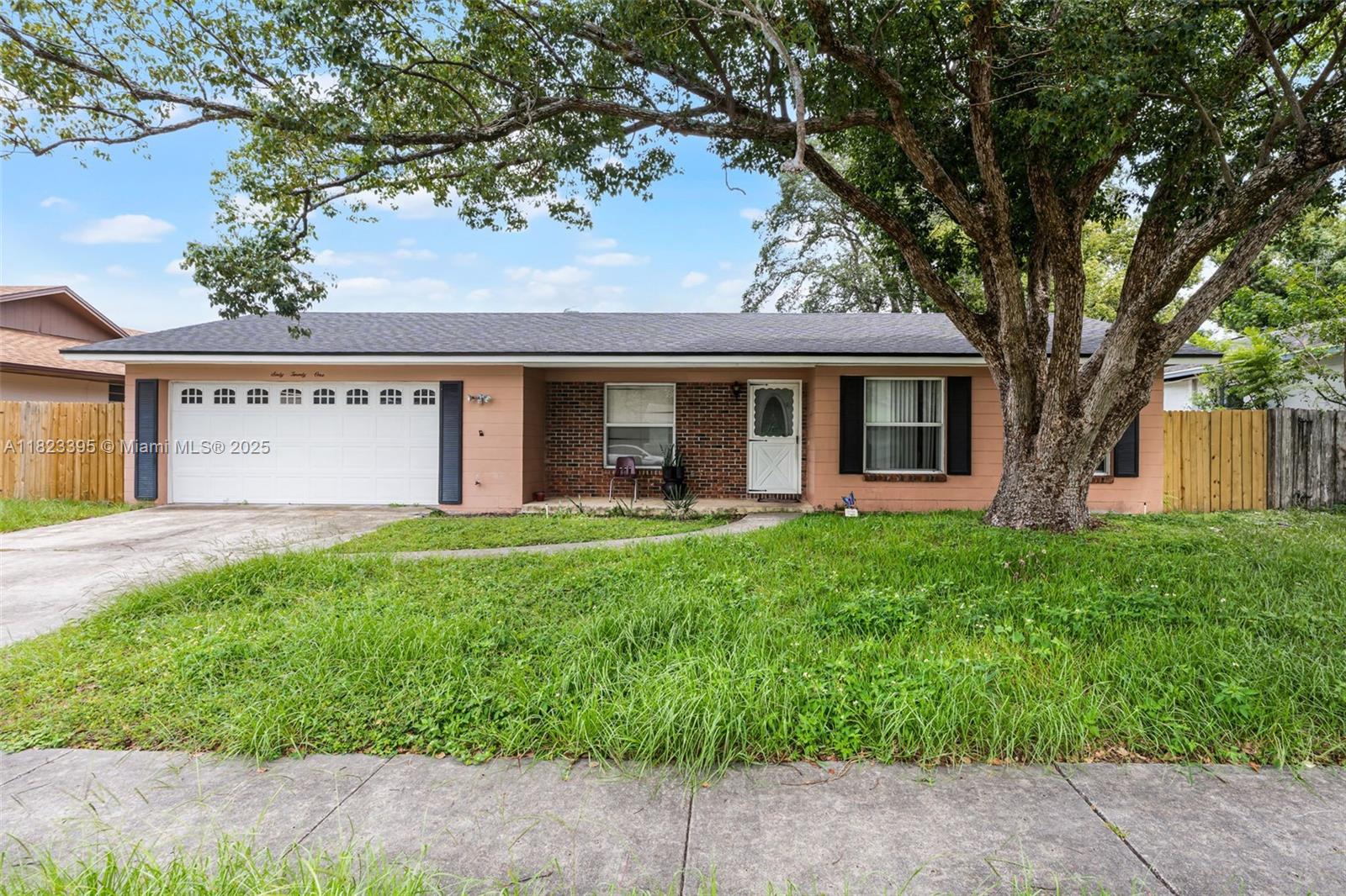 83dcefb7-6229 6021 Wedgewood Circle, Orlando FL 32808 — #A11823395