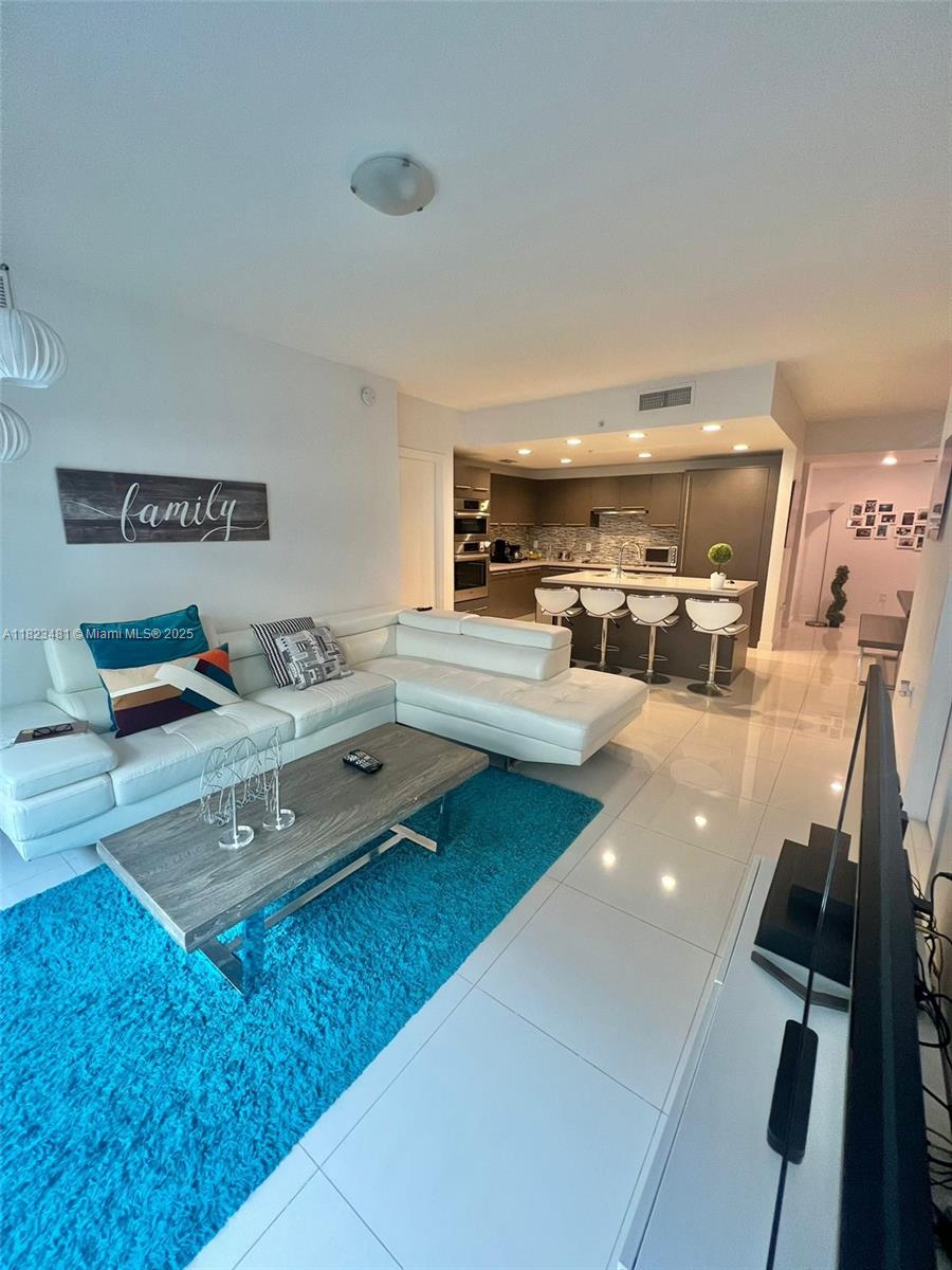 83dcefb7-6230 7661 NW 107th Ave # 207, Doral FL 33178 — #A11823481