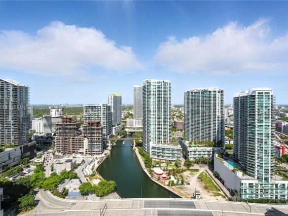 31 SE 5th St # 4021, Miami FL 33131 — #A11827113