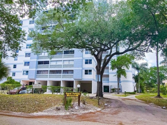3301 Spanish Moss Ter # 609, Lauderhill FL 33319 — #A11827753