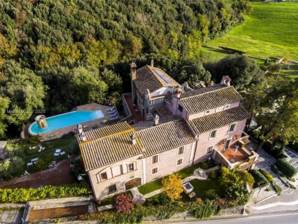 HOTEL FOR SALE UMBRIA ITALY, 0 — #A11827861