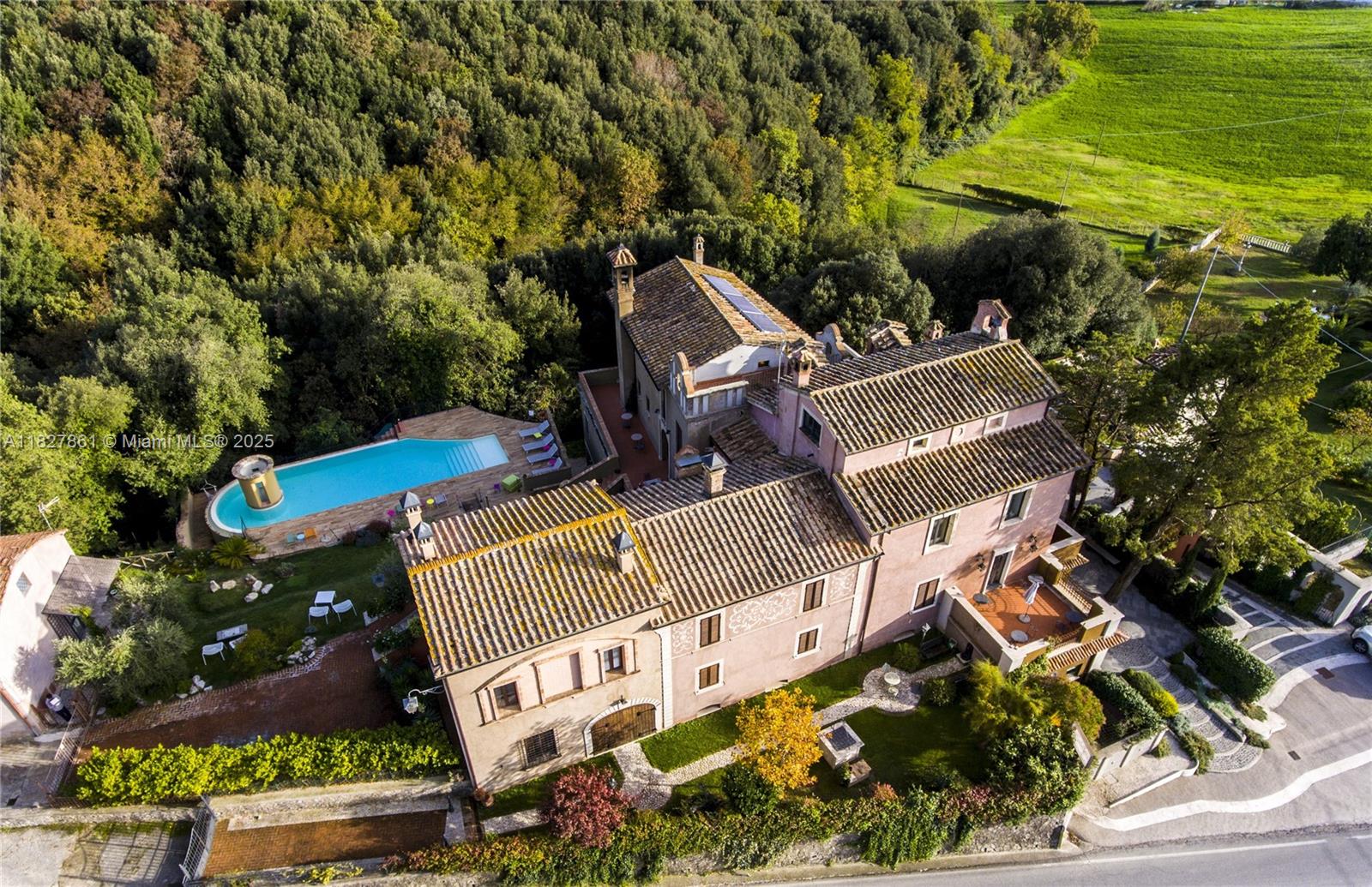 83dcefb7-6338 HOTEL FOR SALE UMBRIA ITALY, 0 — #A11827861