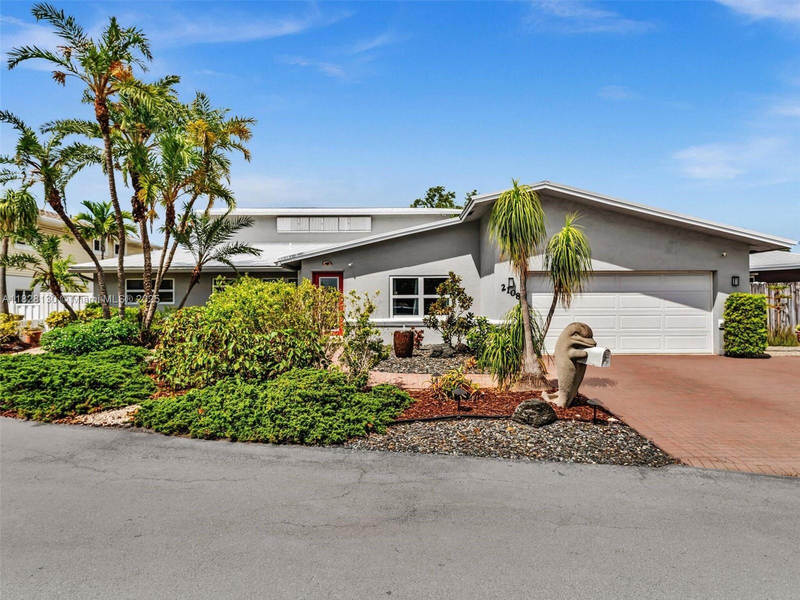 83dcefb7-6348 2108 NE 24th St, Wilton Manors FL 33305 — #A11828130
