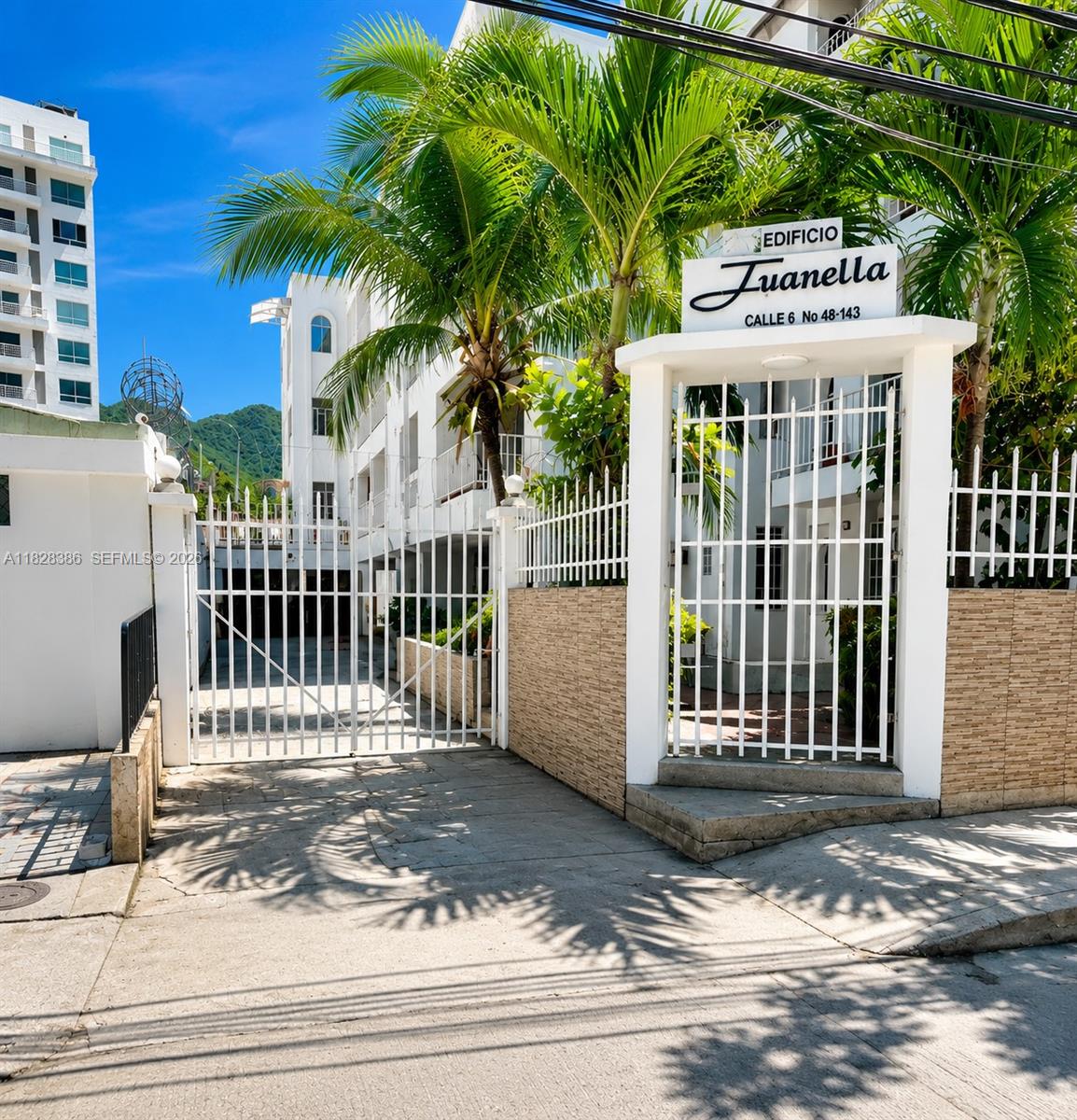 83dcefb7-6354 Listing #A11828386
