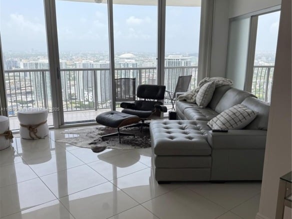 1750 N Bayshore Dr # 5114, Miami FL 33132 — #A11829510