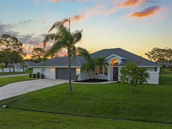 2055 SW Aaron Ln, Port St. Lucie FL 34953 — #A11829734