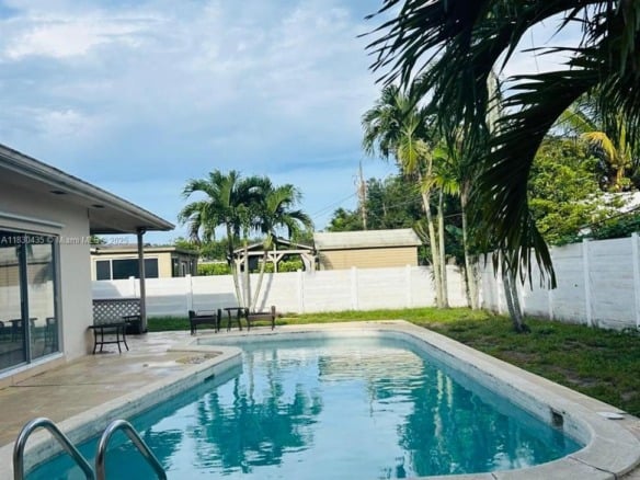 6790 SW 10th Ct, Pembroke Pines FL 33023 — #A11830435