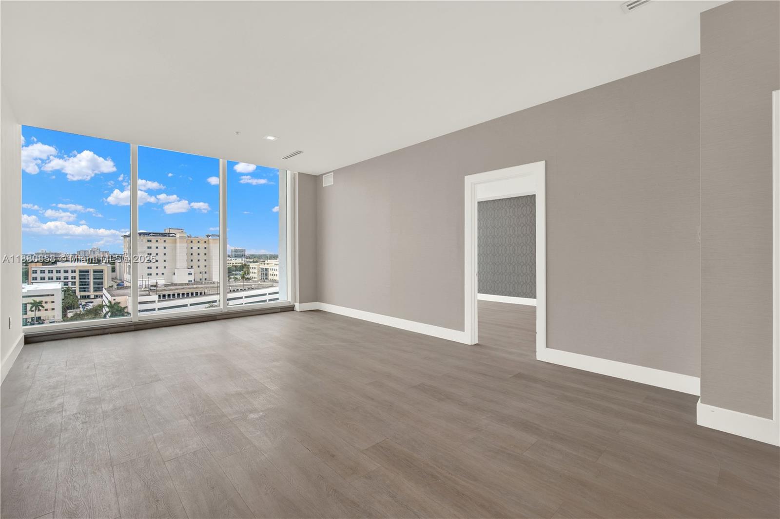 83dcefb7-644 2820 NE 214th St # 1005, Aventura FL 33180 — #A11880858