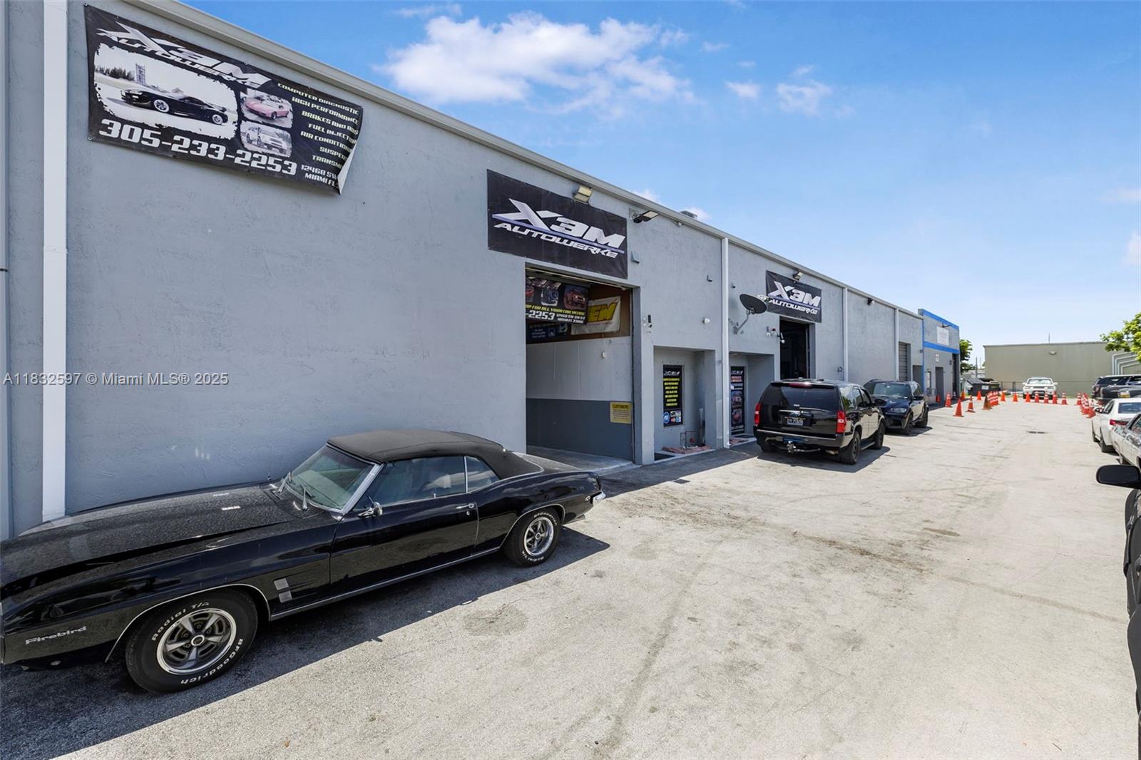 83dcefb7-6485 Mechanic Shop For Sale Near Tamiami Airport, Kendall FL 33186 — #A11832597