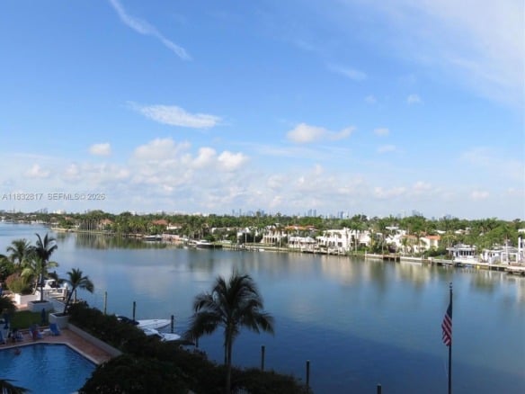 5700 Collins Ave # 6J, Miami Beach FL 33140 — #A11832817