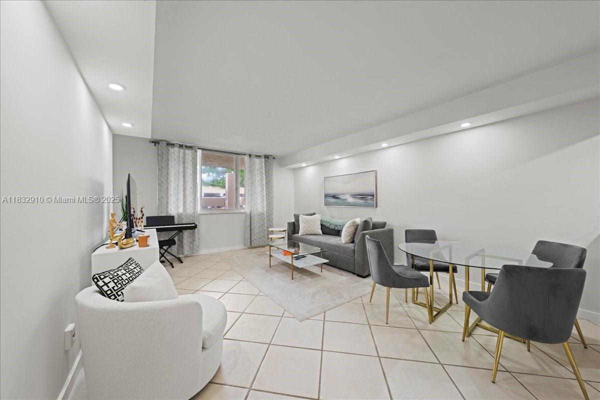 83dcefb7-6493 540 Brickell Key Dr # 412, Miami FL 33131 — #A11832910