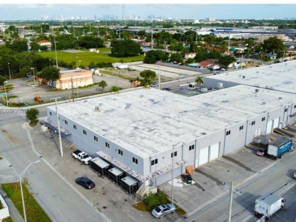 2300 W 8th Ave # 11, Hialeah FL 33010 — #A11833304