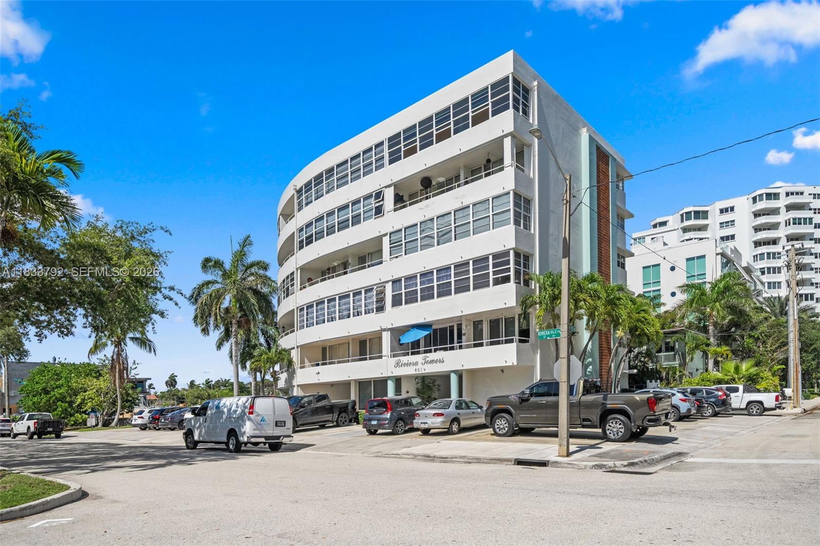 83dcefb7-6521 401 SE 25th Ave # 605, Fort Lauderdale FL 33301 — #A11833792