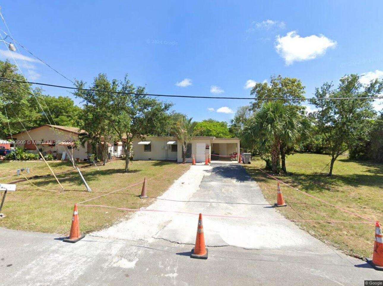 83dcefb7-6525 894 SW 9th Ct, Pompano Beach FL 33060 — #A11833909