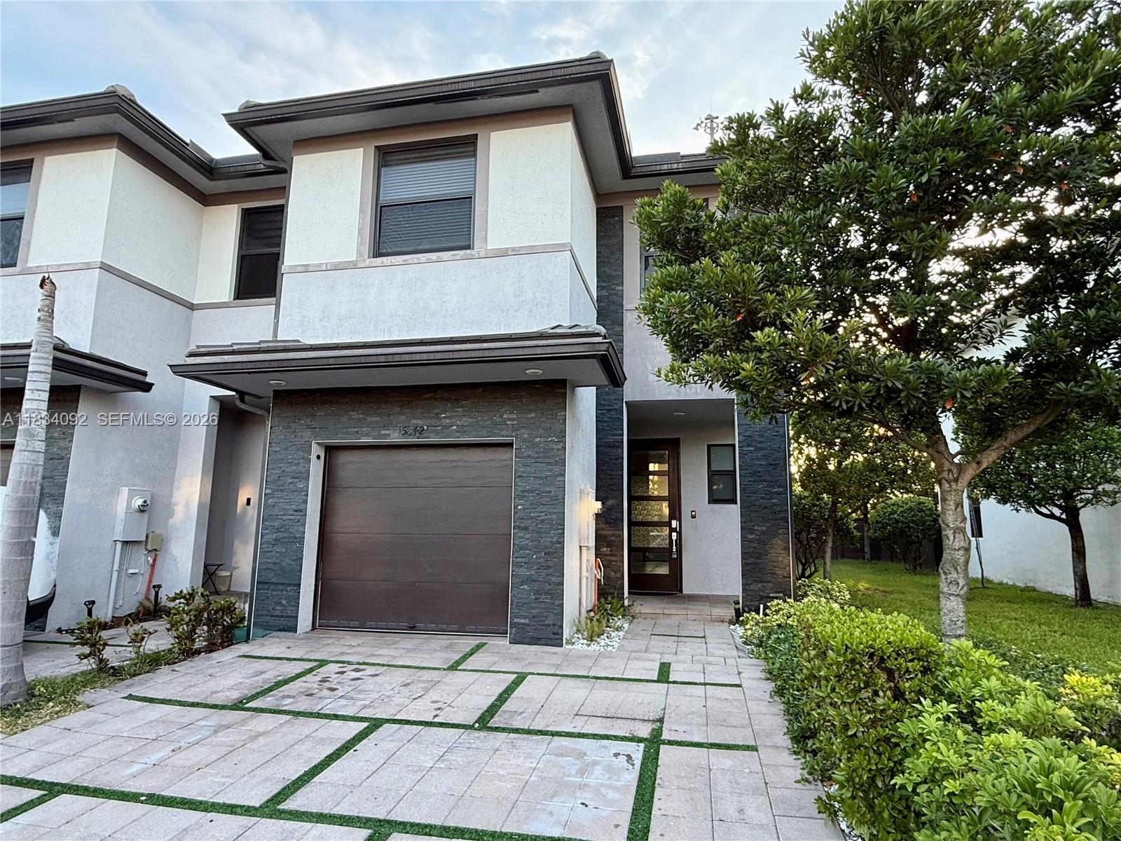 83dcefb7-6533 15842 NW 91 Ct # 15842, Miami Lakes FL 33018 — #A11834092
